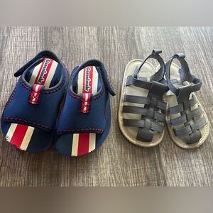 Bundle of sandals 9-12mo